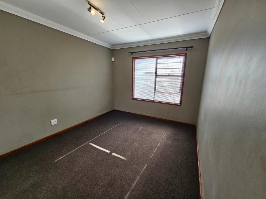 3 Bedroom Property for Sale in Reebok Western Cape